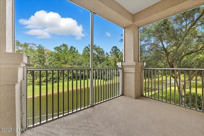 Foto del edificio - 8601 Beach Blvd