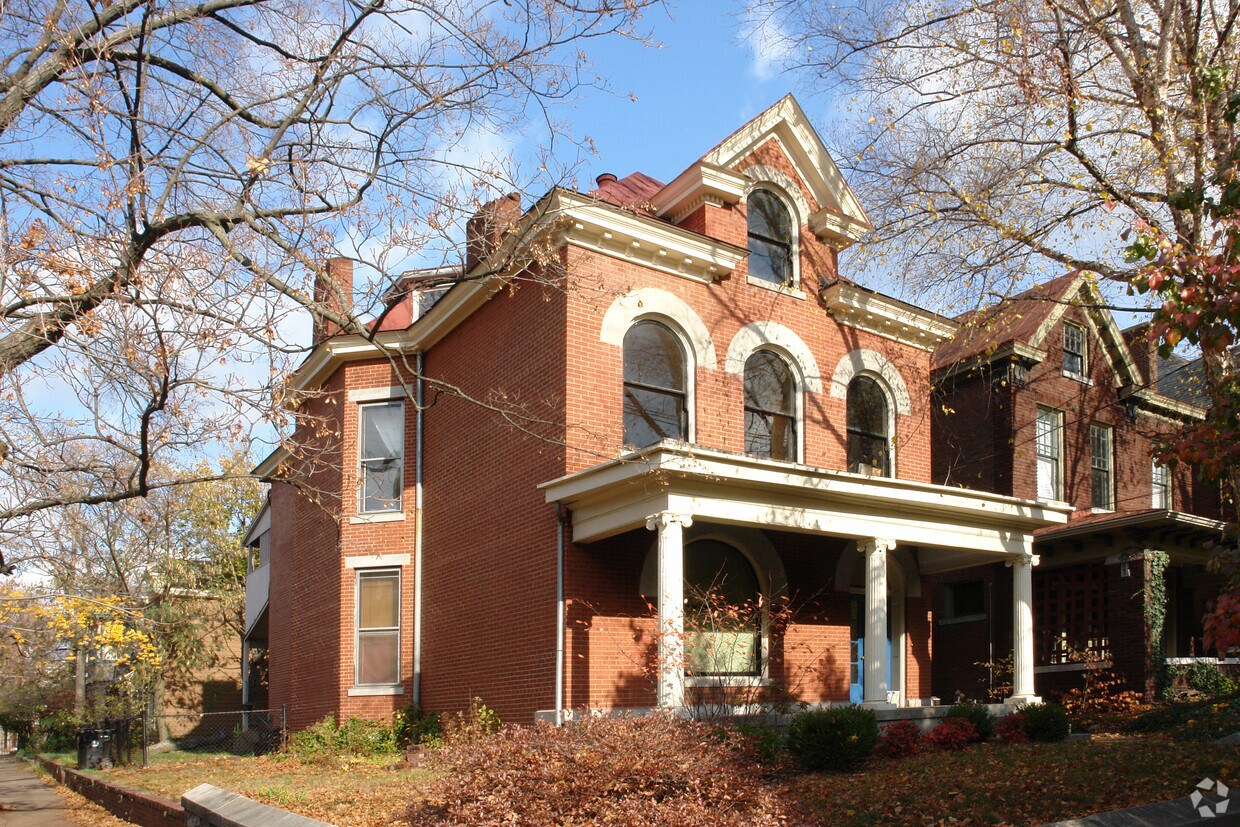 Primary Photo - 1401 Highland Ave