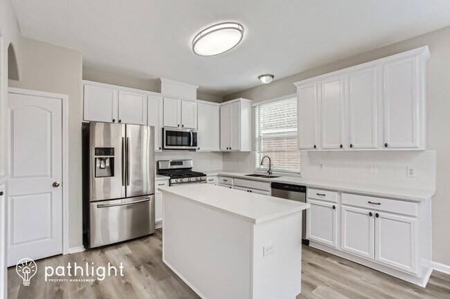 Building Photo - 10015 Memorial Way Dr, Tomball, TX, 77375