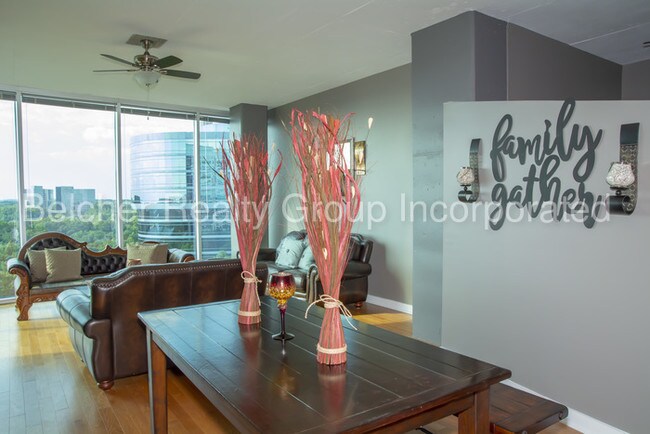 Foto del edificio - 3300 Windy Ridge Pkwy SE