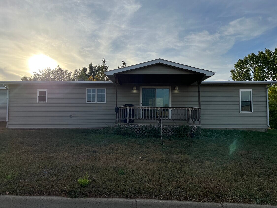 311 Main St S, Belfield, ND 58622 House Rental in Belfield, ND