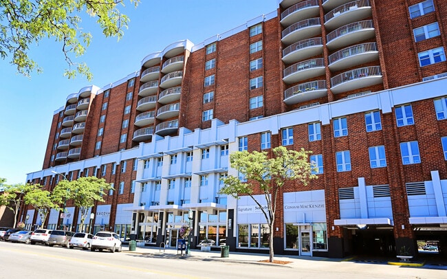 Birmingham Place Exterior - 411 S Old Woodward Ave