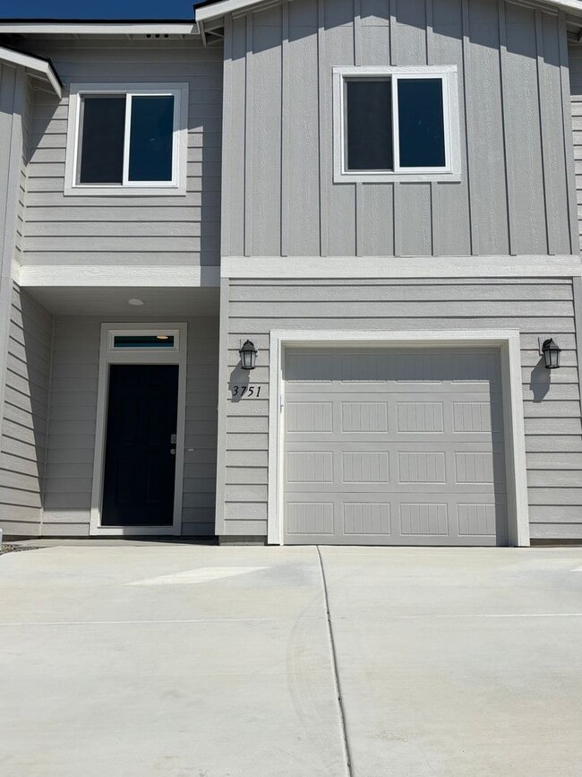Building Photo - 3751 S Roosevelt Pl