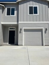 Building Photo - 3751 S Roosevelt Pl