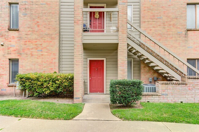 Building Photo - 2023 Gentryside Dr