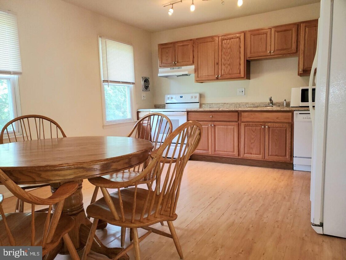 3519 Santee Rd, Nottingham, MD 21236 Townhome Rentals in Nottingham