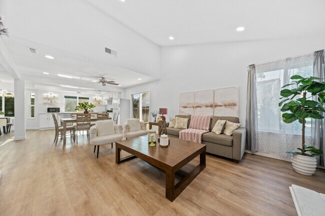 Foto del edificio - 3809 Lariat Pl