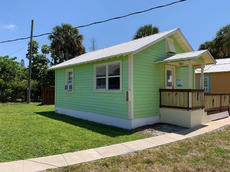 Primary Photo - 2645 NE Indian River Dr