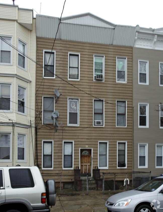 Primary Photo - 26 Jefferson Ave