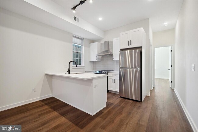 Foto del edificio - 2513 N Howard St