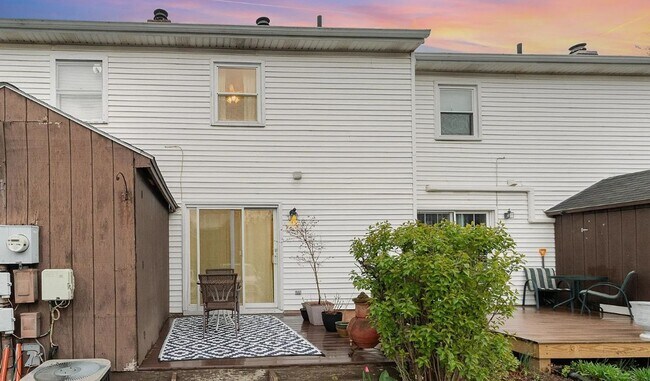 Foto del edificio - 2 Bedroom Townhome in Mechanicsburg