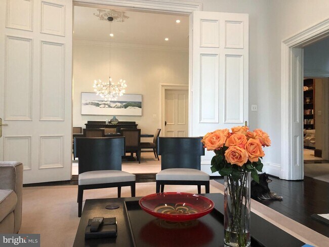 Foto del edificio - 3051 N St NW