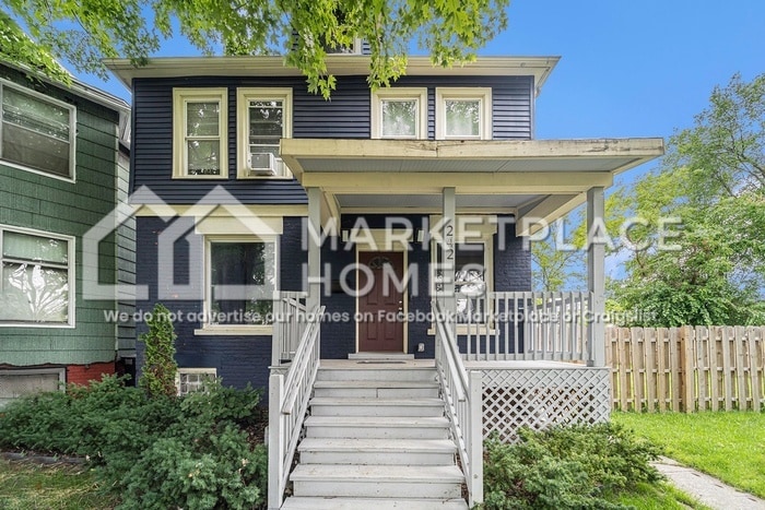 Foto principal - 242 Englewood St