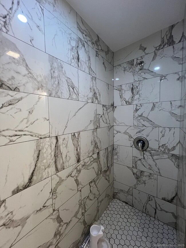 Foto del edificio - 55 Ownly Ave