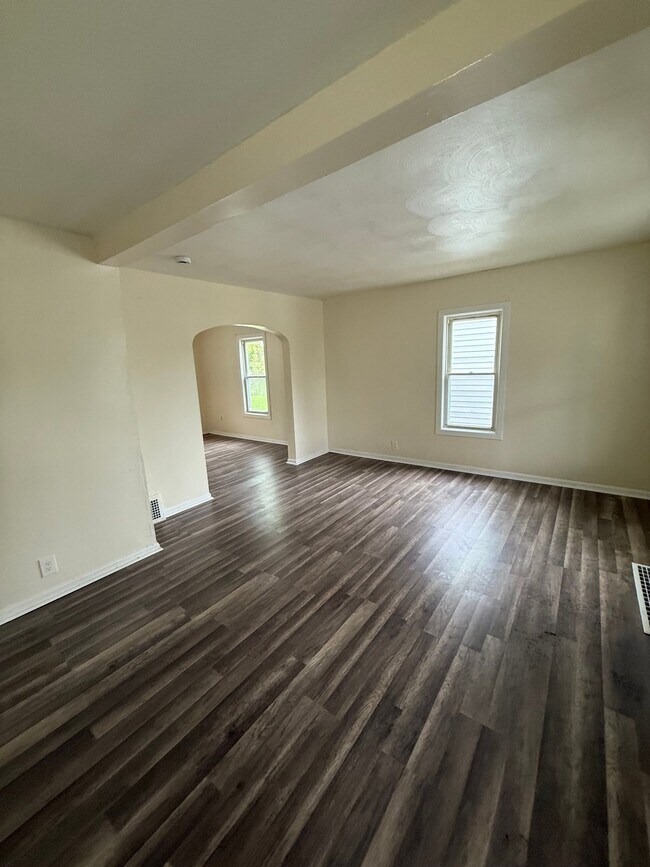 Foto del edificio - 1948 Long Ave