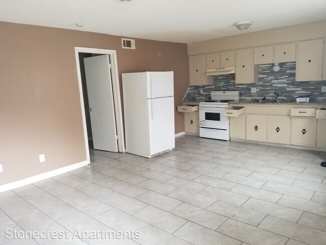 Building Photo - 4416 Lynn Ln