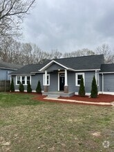 Building Photo - 9248 Kings Hwy