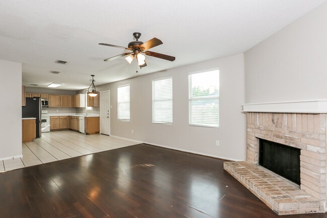 Building Photo - 1113 Scarlet Sage Pkwy