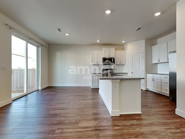 Foto del edificio - 9221 Shootingstar St SE
