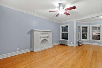 Building Photo - 304 S Kenilworth Ave