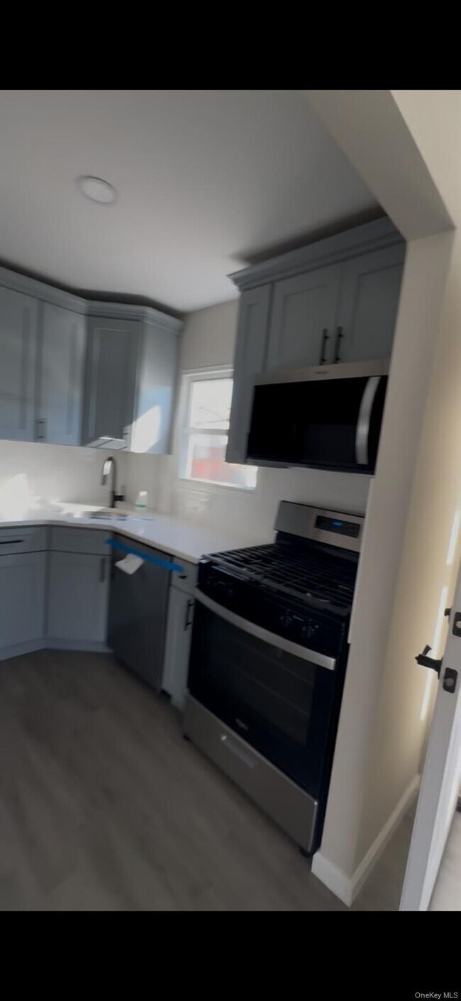 Foto del edificio - 183-19-183145 145th Ave