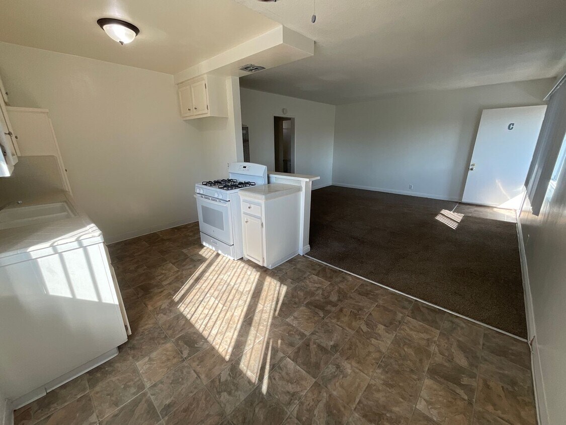 14 Apartments for Rent in Paramount, CA Westside Rentals