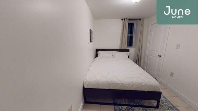 Foto del edificio - Full room in 4-bed/2.0-bath Home