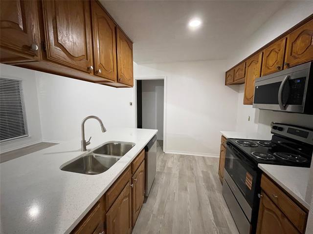 Building Photo - 2424 Sherry St