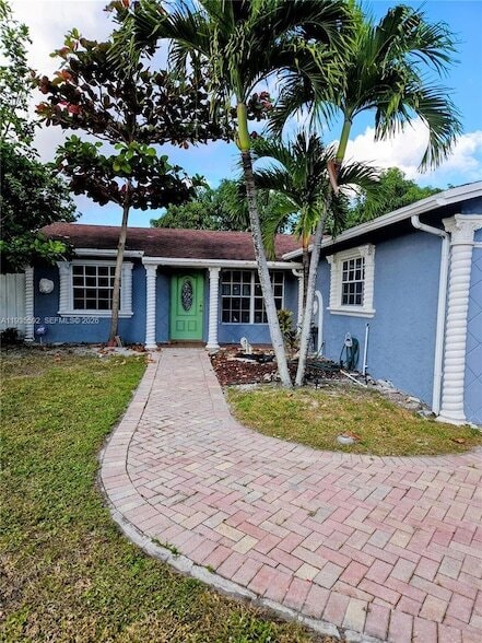 Photo - 7601 Kimberly Blvd House