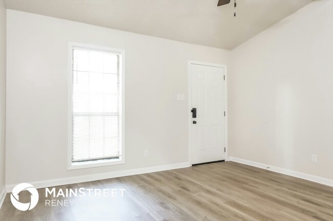 Building Photo - 4262 Water Briar Rd