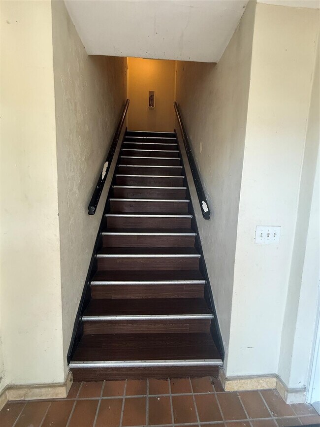 Foto del edificio - 1853 SW 17th St