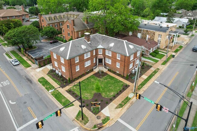 Foto del edificio - 401 Clinton Ave E