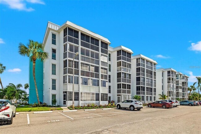 Building Photo - 4908 38th Way S
