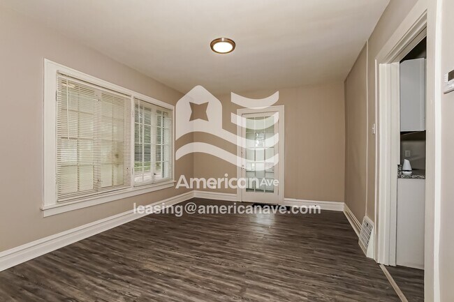Foto del edificio - 795 Carlysle St