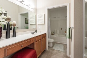 2BR,2BA,-1001SF The Peregrine - Falcon Creek