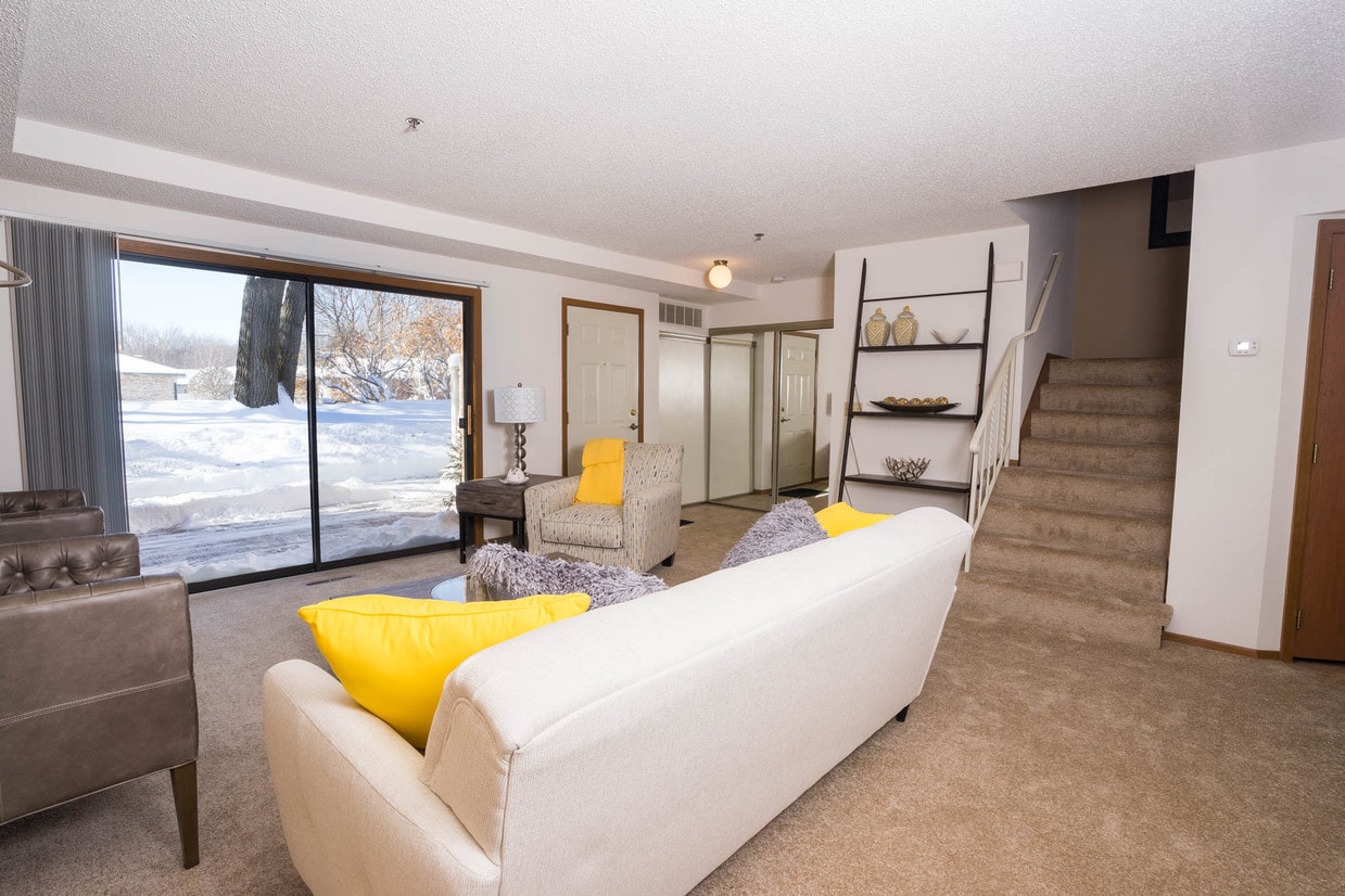 Tanager Creek Rental Townhomes Apartments at 6502 Kingfisher Ln Eden