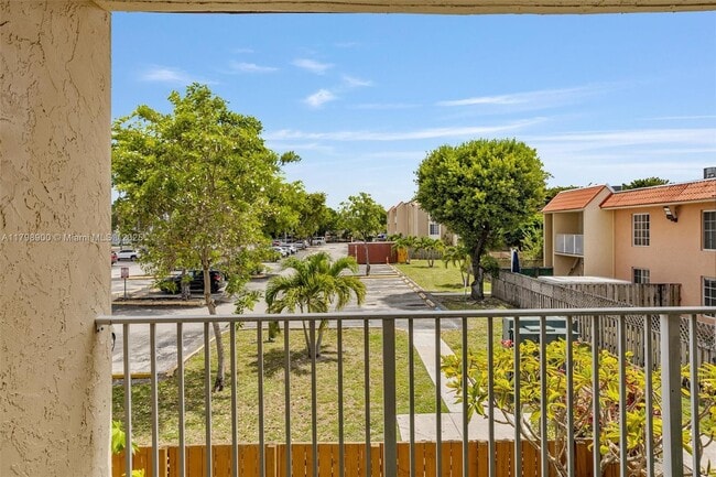 Building Photo - 4900 NW 79th Ave