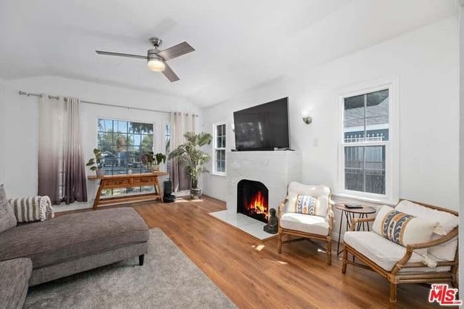 Foto del edificio - 612 W 105th St