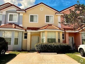 Building Photo - 1218 S Beach Cir