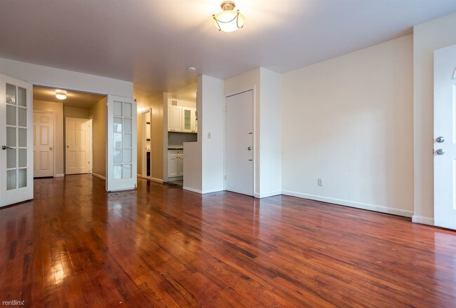 Building Photo - 129 Wilson Ave