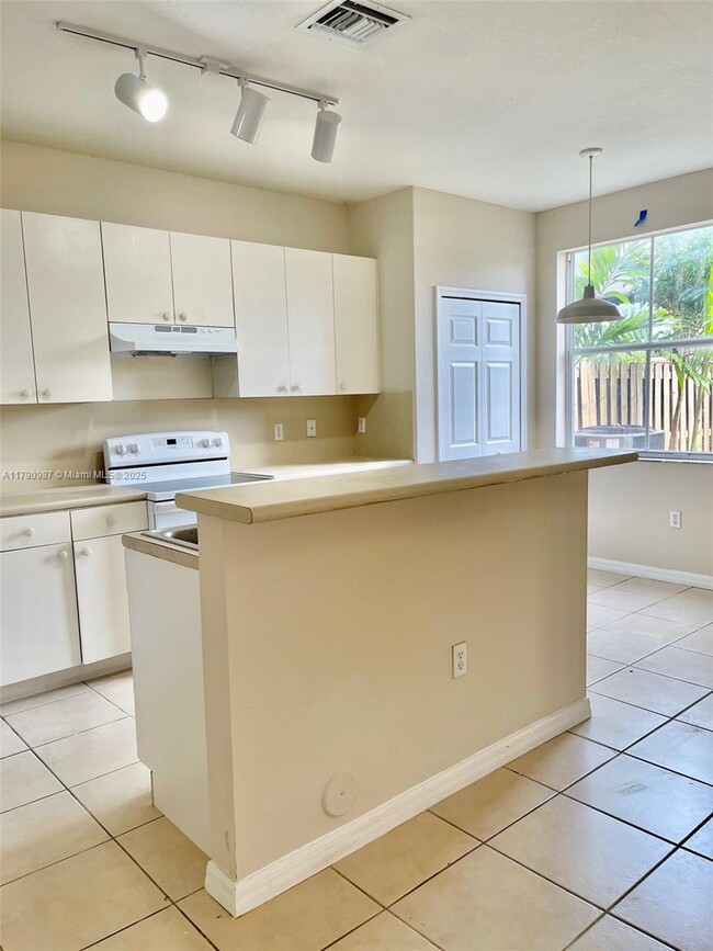 Foto del edificio - 10906 SW 240th St