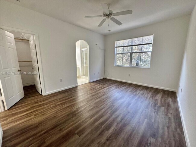 Foto del edificio - 2584 SW 122nd Terrace