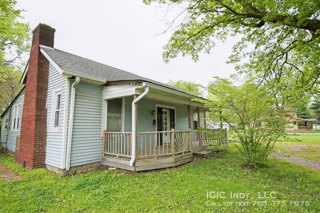 Building Photo - 1640 E Troy Avenue
