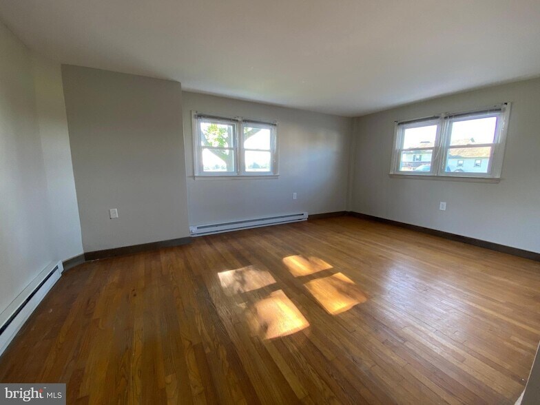 Foto principal - 218 Beaver Creek Rd