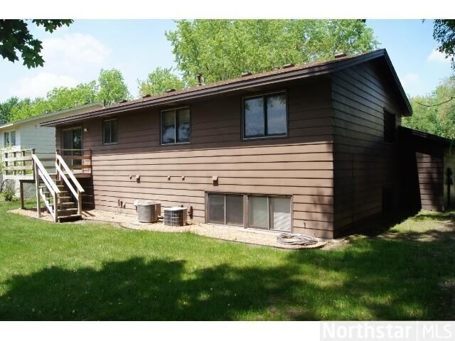 Building Photo - 1590 73rd 1/2 Fridley
