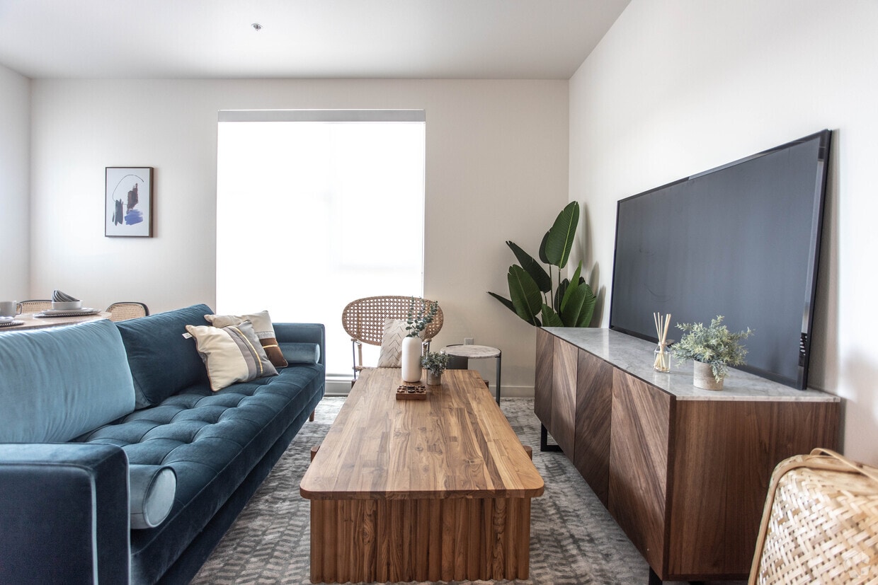 Nova Apartments on Wilshire Apartments in Los Angeles, CA Westside