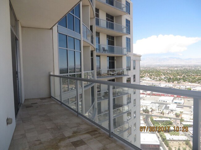 Building Photo - ALLURE CONDO- 37th Floor- VIEWS!!!!