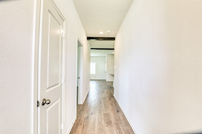 Foto del edificio - 407 Magnolia Ln