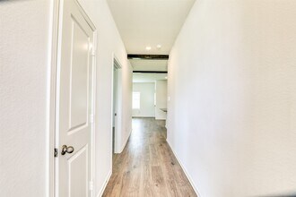 Building Photo - 407 Magnolia Ln
