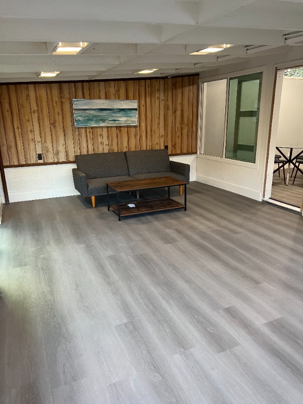 Foto del edificio - 742 Lakebird Dr